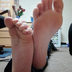 Thefootslave92